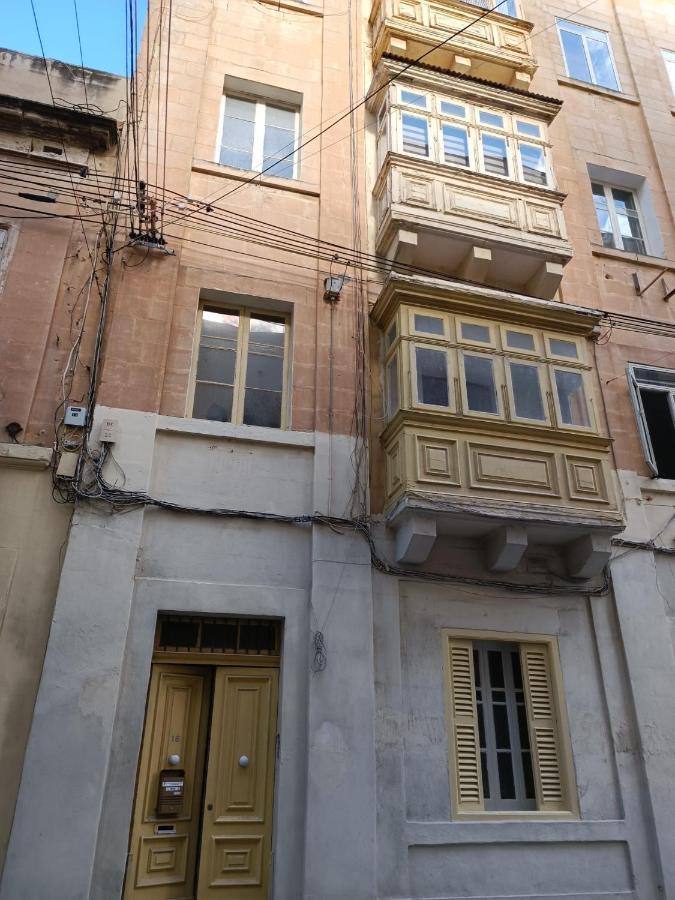 Chic 2Bedroom Apartment Near Sliema Ferries Cesi1-1 Экстерьер фото